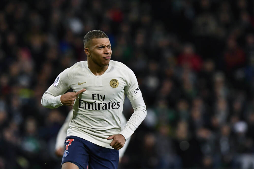 香港金牛上半年年终回顾，你还记得哪些时刻